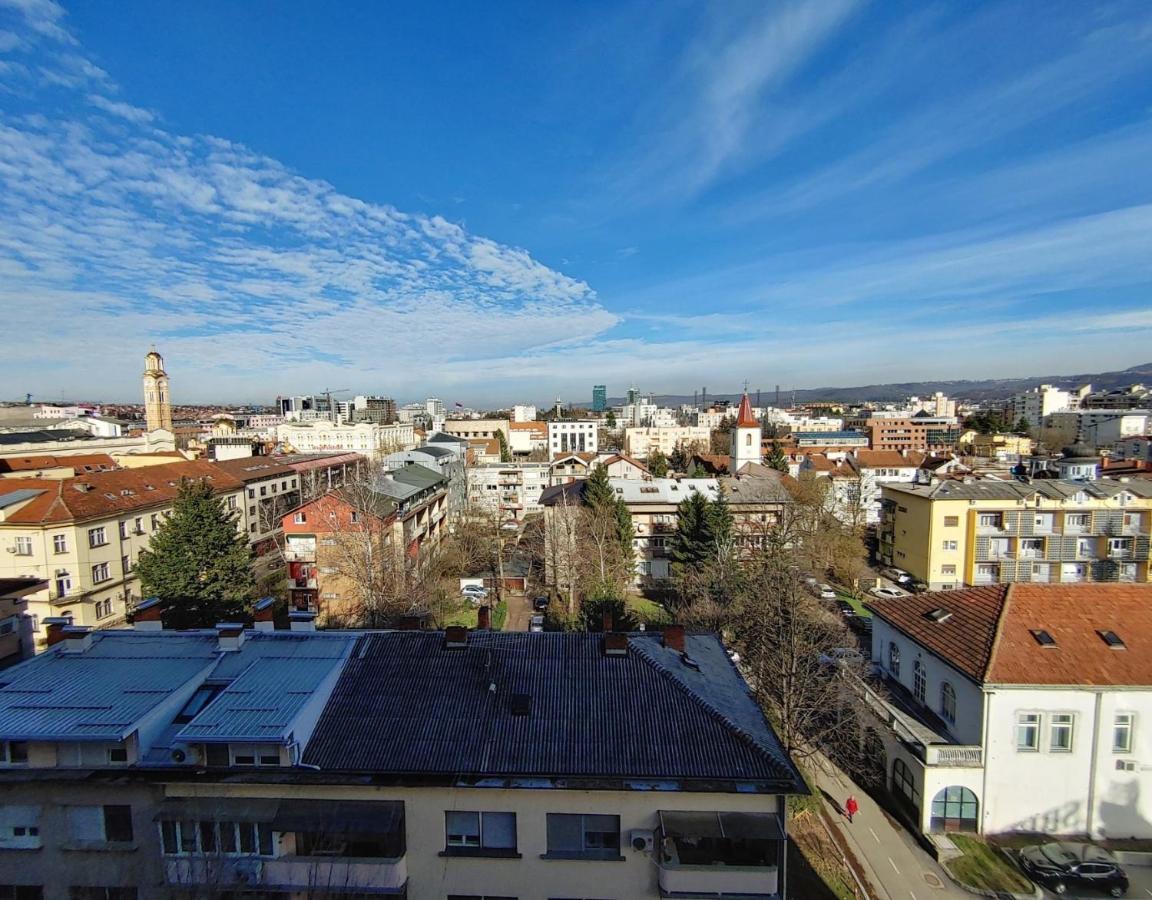 Apartment Downtown Banja Luka Bagian luar foto